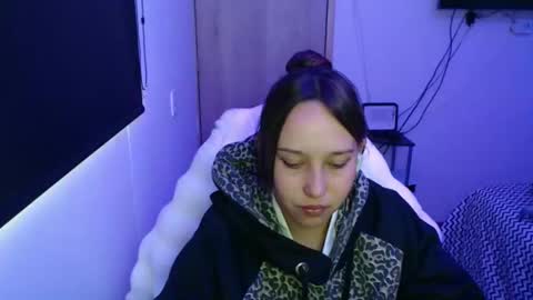 Alice online show from October 7, 9:44 pm