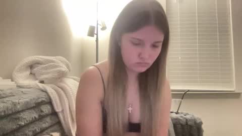 skiimaskabby online show from February 3, 12:18 am