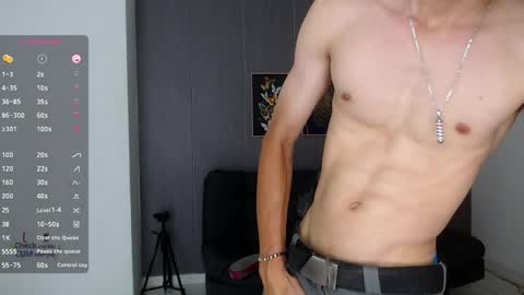 skinny_bigcock20 online show from April 27, 9:45 pm