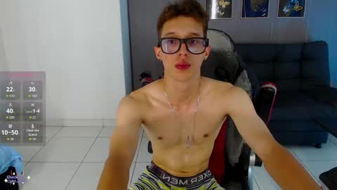 skinny_bigcock20 online show from May 9, 11:00 pm