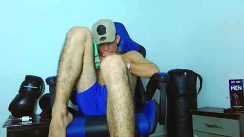 Snapshot of skinny_marked chatting on January 11, 6:23 pm skinny marked online show from January 11, 6:23 pm