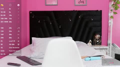 Mariah Black  online show from September 13, 8:55 pm