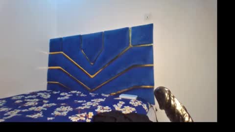 skinnyasssexyboobs online show from February 13, 7:39 pm