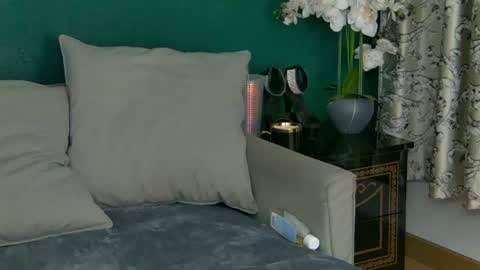 Natty online show from June 19, 3:56 am