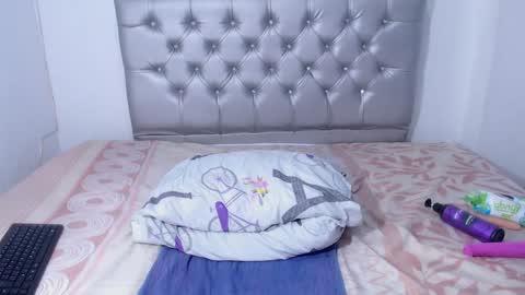 Alexa  online show from February 8, 6:33 am