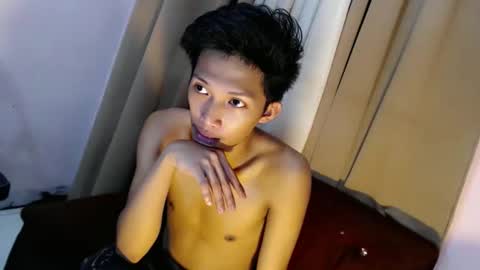 skwammy cock69 online show from April 5, 5:26 am