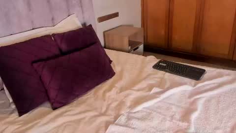 Sky Caroline online show from June 23, 10:16 pm