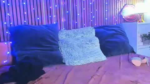 sky_sasha online show from June 22, 3:25 am