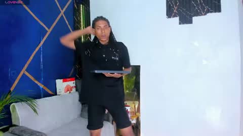 sky_walkerss online show from July 4, 6:44 pm