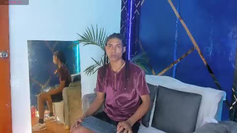 sky_walkerss online show from July 6, 7:27 pm
