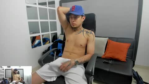 sky_wild online show from October 20, 8:36 pm