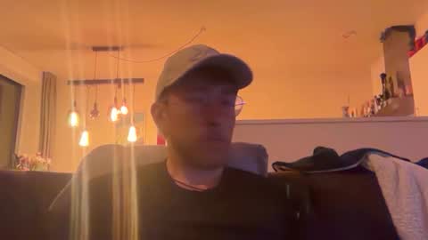 skyisthelimit1995 online show from March 25, 8:48 pm