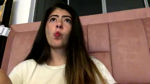 Skyler online show from March 17, 1:54 am