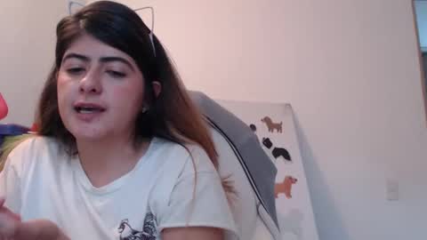 Snapshot of skyler1195 chatting on February 17, 8:38 pm Skyler online show from February 17, 8:38 pm
