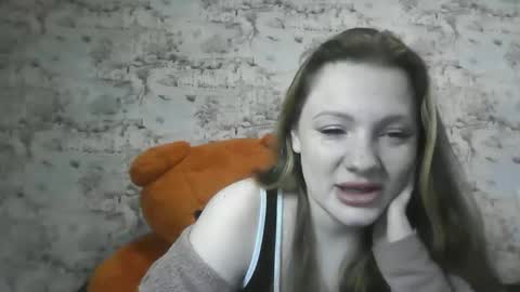 Skyler online show from March 8, 10:41 am