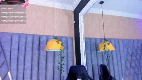 skylerbloom online show from June 15, 2:25 am