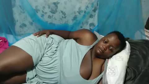 sheliah online show from February 11, 8:29 am