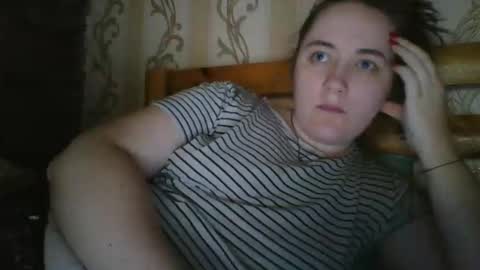 skyressie333 online show from February 23, 6:54 pm