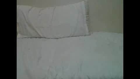 slav___eee5 online show from October 11, 12:04 am