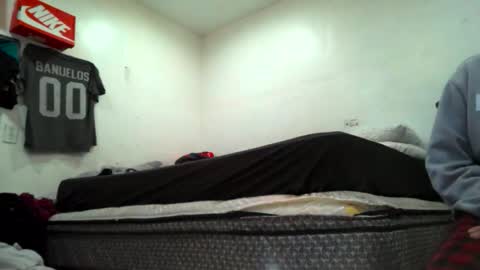 Sleazyycarlitx online show from December 14, 7:36 am