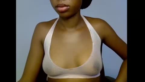 Lily online show from June 15, 8:17 am