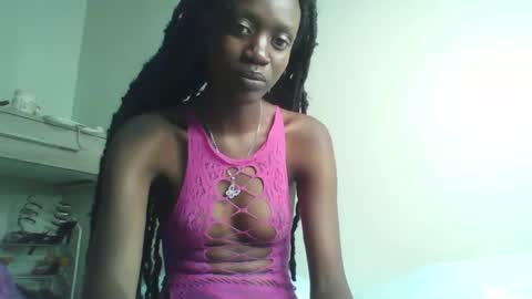 Snapshot of slim_ebony2006 chatting on October 11, 9:07 pm Anna online show from October 11, 9:07 pm