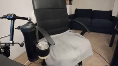 Slimguerrilla online show from January 3, 6:14 pm