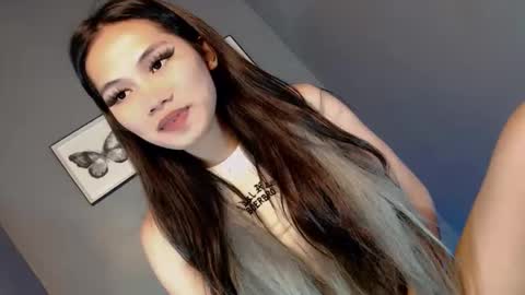 slut4attention online show from April 29, 6:51 am