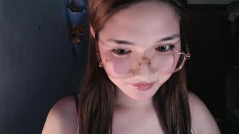 slutty_hannaxx online show from July 2, 5:23 am