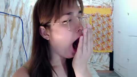 slutty_hannaxx online show from July 21, 10:39 am