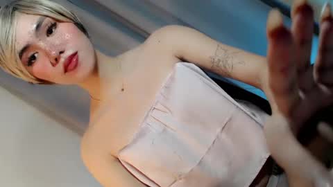 slutty_rose69 online show from August 2, 12:40 pm