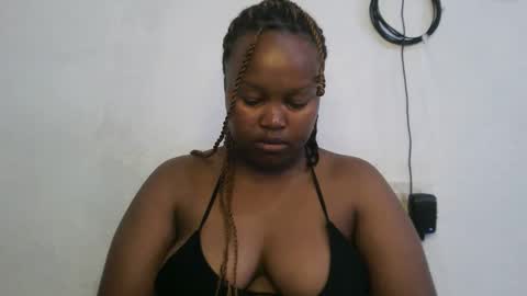 Snapshot of slutty_shan chatting on October 22, 10:29 am slutty_shan online show from October 22, 10:29 am