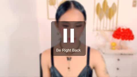 mia online show from February 25, 7:27 pm