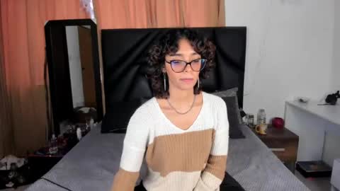slutty_venus7 online show from July 9, 10:25 pm