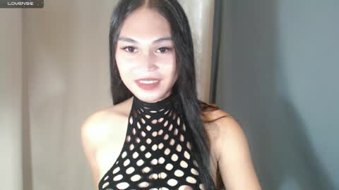 sluttycent online show from April 27, 5:16 am