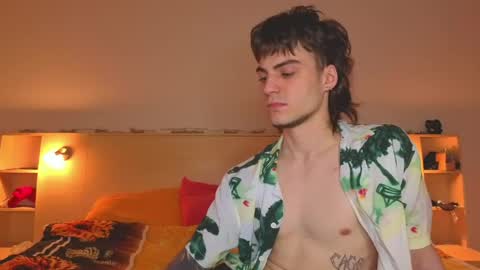Gus online show from May 29, 4:27 pm