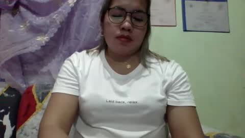 Snapshot of small_boobs59 chatting on September 14, 1:56 pm Lovewella online show from September 14, 1:56 pm
