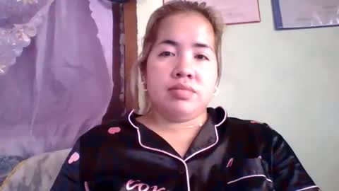 Snapshot of small_boobs59 chatting on September 22, 2:26 am Lovewella online show from September 22, 2:26 am