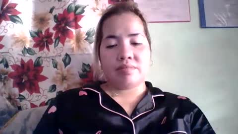 Snapshot of small_boobs59 chatting on October 1, 5:17 am Lovewella online show from October 1, 5:17 am