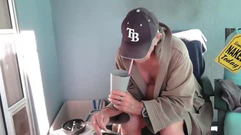 Daddy online show from November 28, 3:30 pm