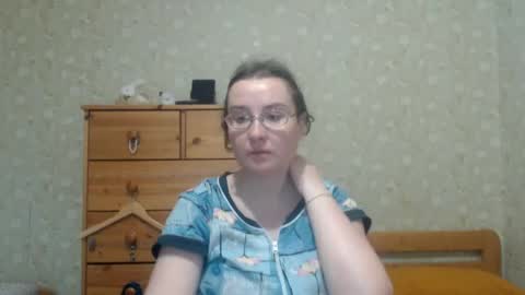 smart_rose online show from April 24, 4:20 pm