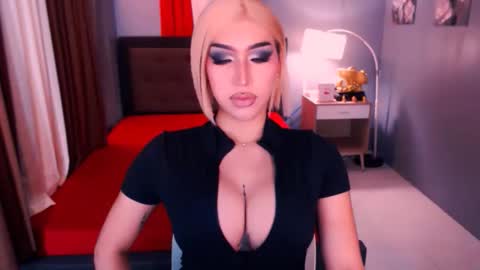 smasherqueen online show from April 30, 8:19 am