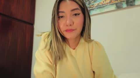 smile__1 online show from February 26, 3:59 pm