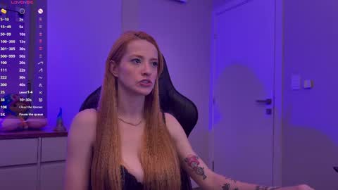 Emily Burns online show from July 1, 3:31 pm