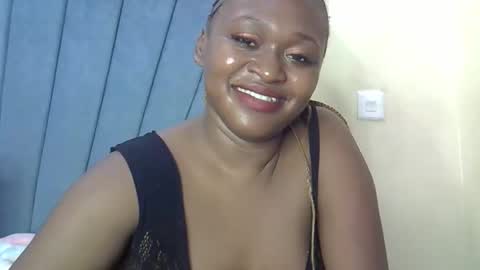 Snapshot of smiley_berry chatting on September 24, 9:43 pm smiley_berry online show from September 24, 9:43 pm