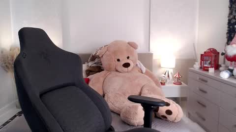 S online show from February 11, 10:14 am