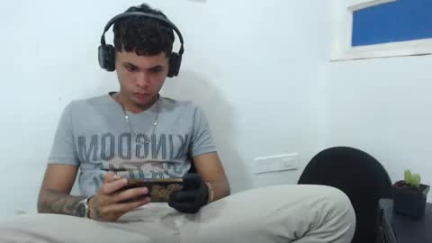 benja online show from February 3, 10:54 pm