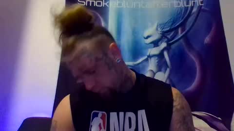 smoke online show from April 29, 10:42 am