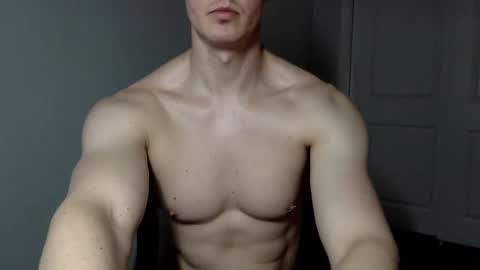 Snapshot of smoothflexiblemuscle chatting on February 19, 4:33 pm SmoothFlexibleMuscle online show from February 19, 4:33 pm