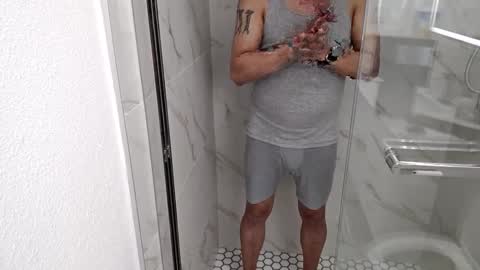 Snapshot of snizniz chatting on December 9, 7:28 am snizniz online show from December 9, 7:28 am